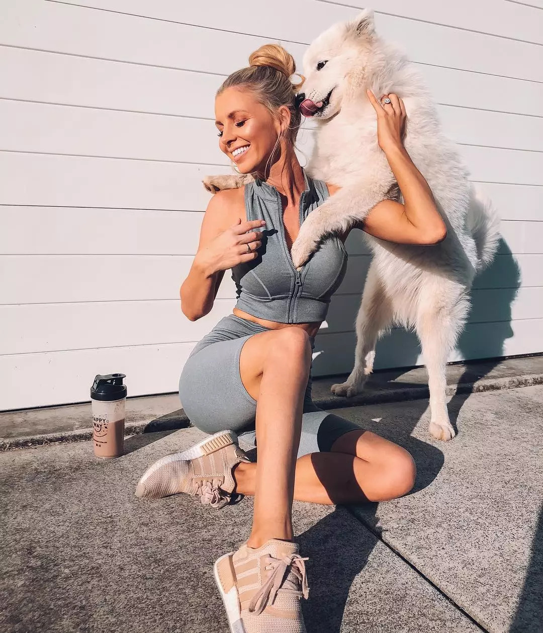 ins风格拍照姿势,推荐ins风拍照姿势