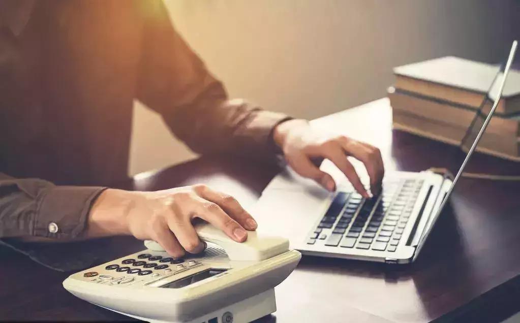 程序员php前景怎么样,php程序员去哪发展比较好