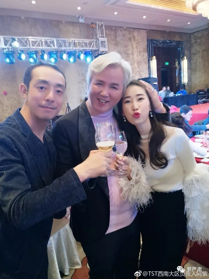 这对夫妻怎么作都不奇怪了,心痛的是其他明星为什么要掺和……