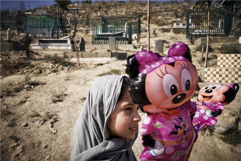 阿富汗靠什么活着,阿富汗到底怎样才是出路