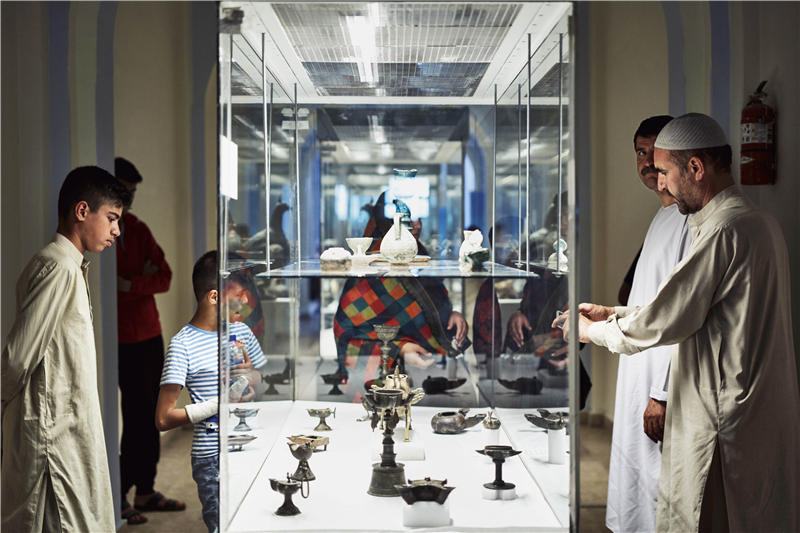 阿富汗靠什么活着,阿富汗到底怎样才是出路