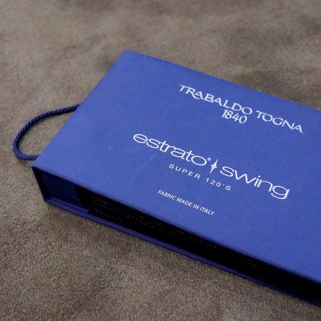 进口高档双面羊绒西服面料,进口西服面料色卡购买