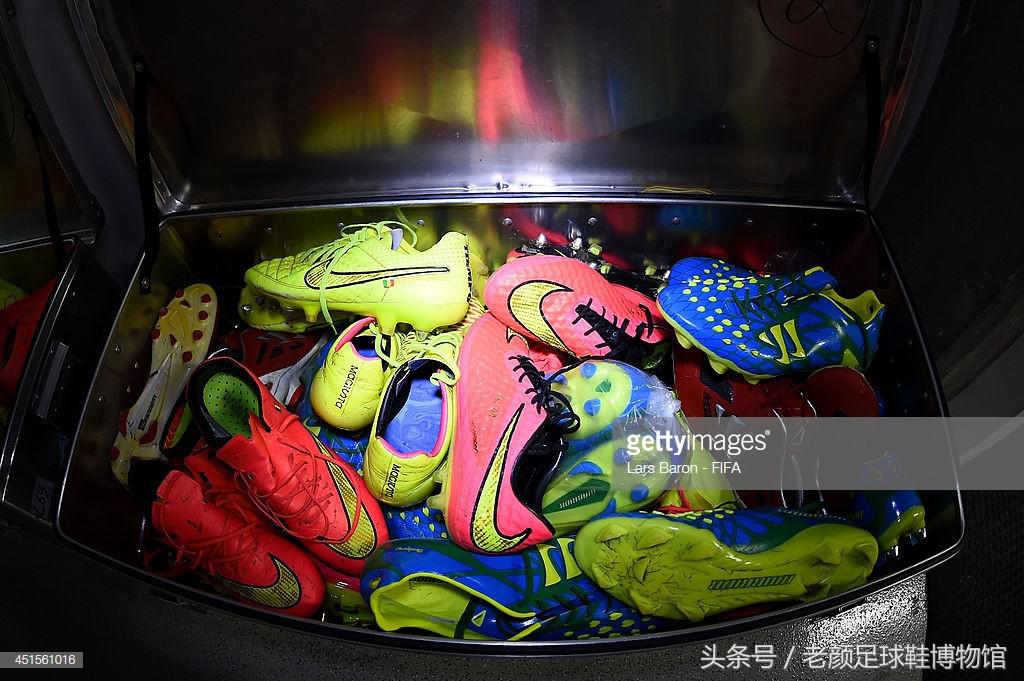 世界杯战靴回顾终结篇，nike水果篮撑死奶牛，鬼牌出鞘一剑封喉