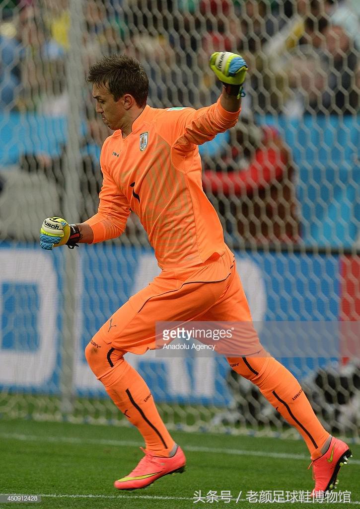 世界杯战靴回顾终结篇，nike水果篮撑死奶牛，鬼牌出鞘一剑封喉