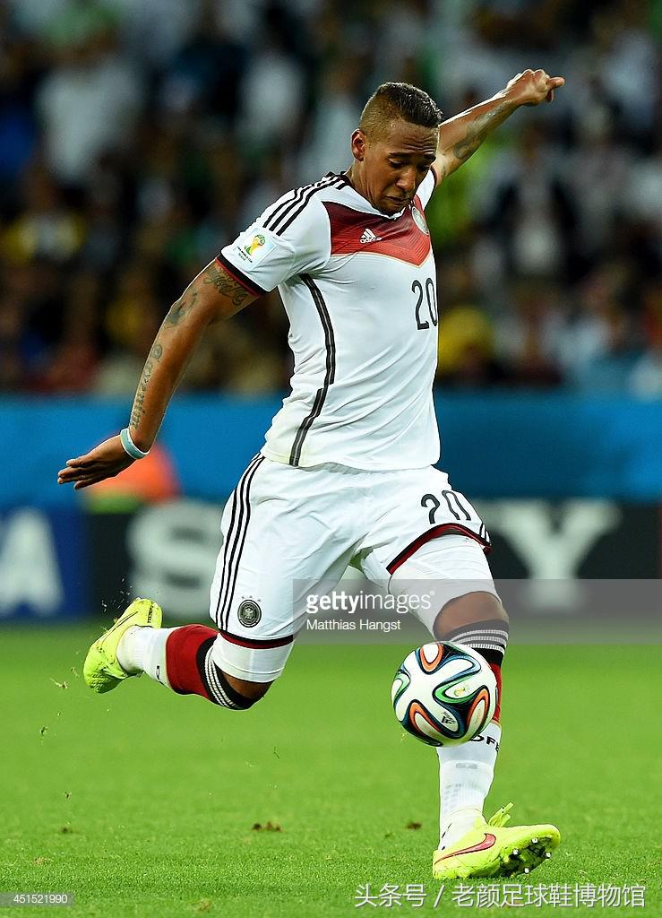 世界杯战靴回顾终结篇，nike水果篮撑死奶牛，鬼牌出鞘一剑封喉