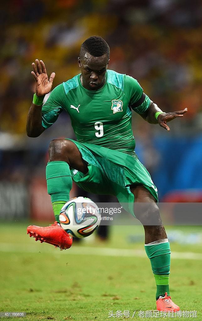 世界杯战靴回顾终结篇，nike水果篮撑死奶牛，鬼牌出鞘一剑封喉