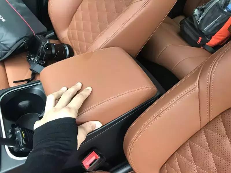 才试驾了刚上市的捷豹E-PACE我找到几个不选BBA的理由