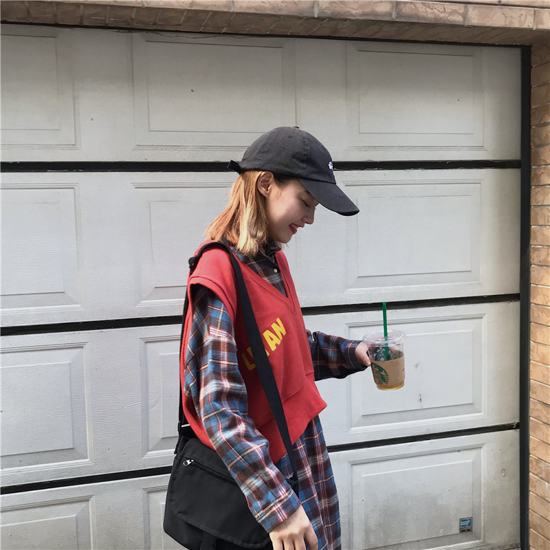 秋季厚质无袖马甲连衣裙如何穿着,文艺风早秋两件套时尚马甲连衣裙