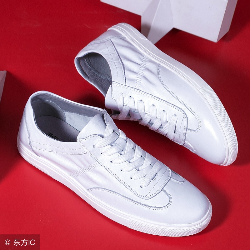 不小心弄脏小白鞋怎么办？4招应对白鞋脏污，指甲油也派上用场