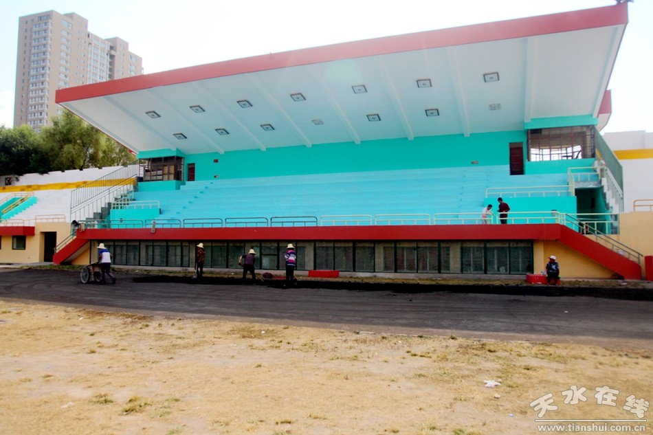 南山体育场改造,南山体育场建设