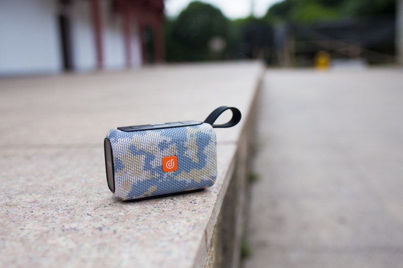 带ai功能的智能音箱,doss蓝牙音箱测评