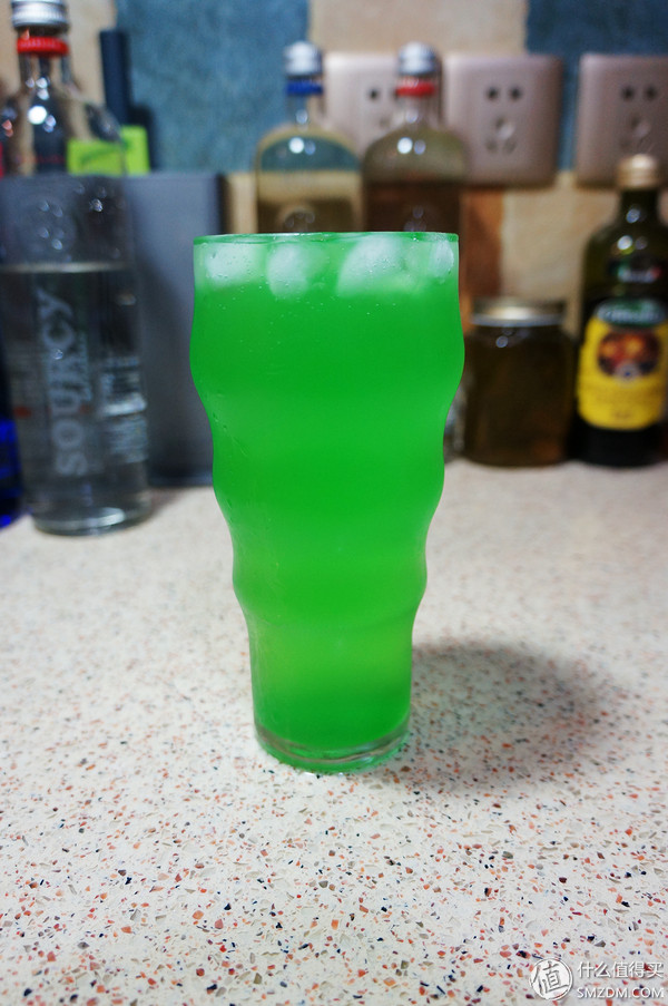 伏特加鸡尾酒简单配方大全,用伏特加调的鸡尾酒自创