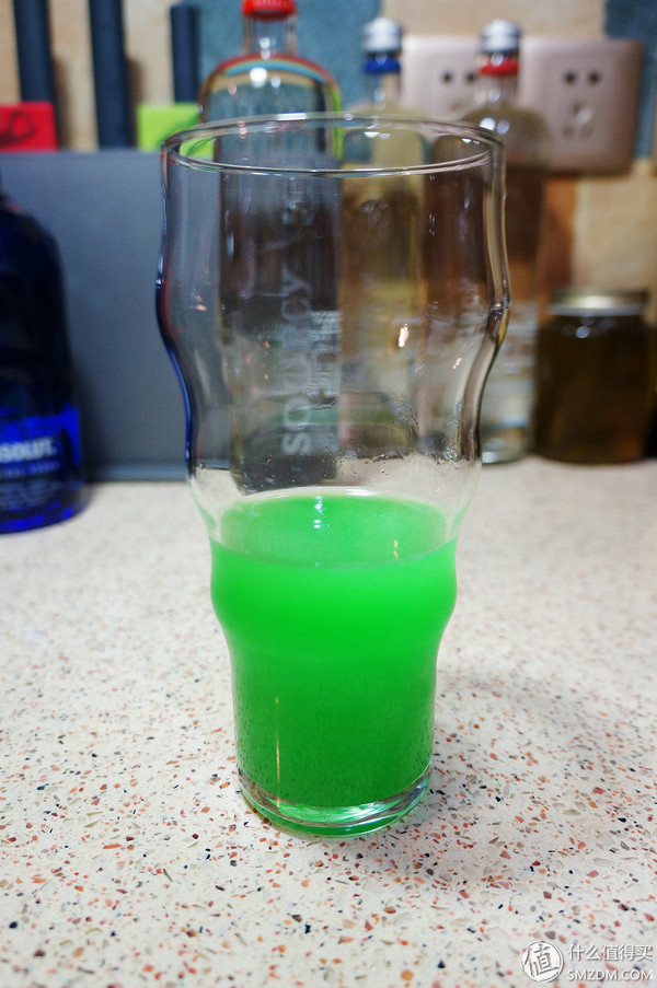 伏特加鸡尾酒简单配方大全,用伏特加调的鸡尾酒自创