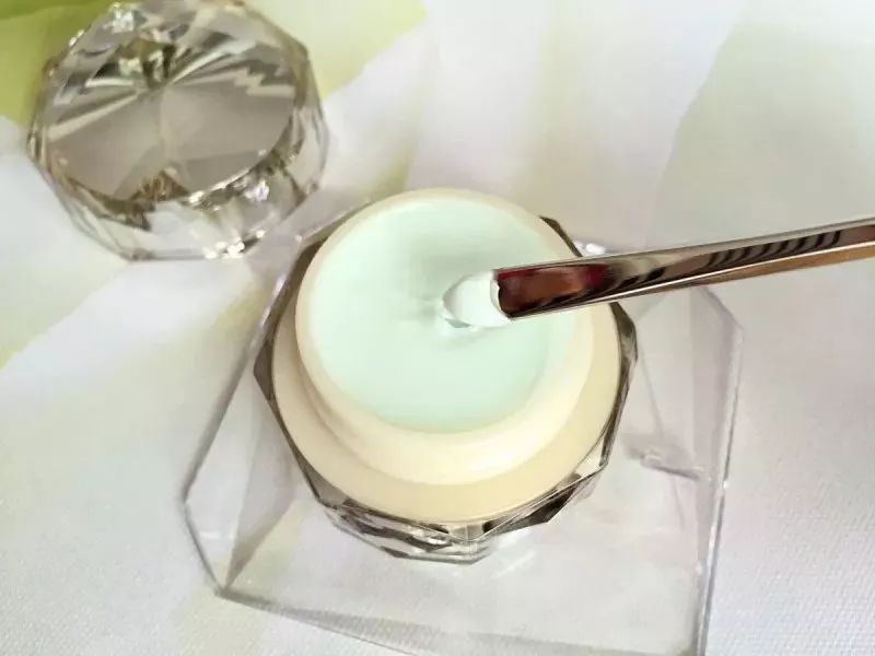 眼霜为什么那么贵,眼霜必买雅诗兰黛