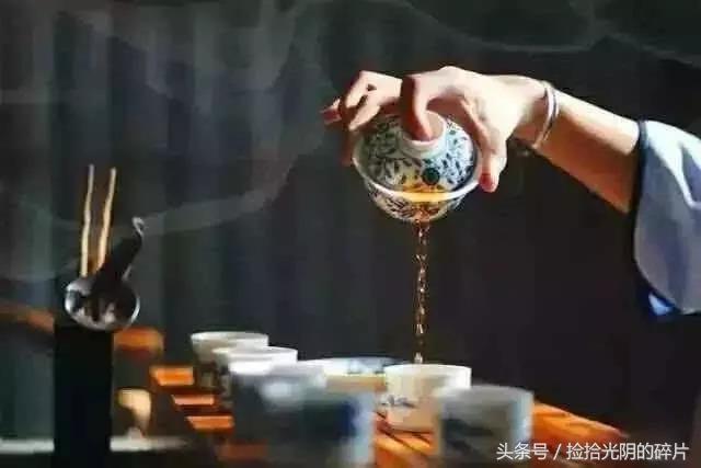 静逸荷心：《蓝颜，红颜与知己》