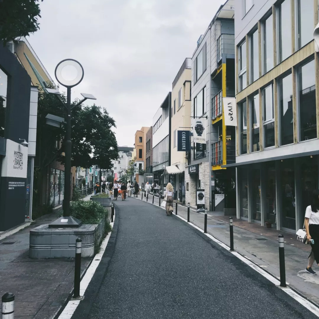 我们花了一天时间：回东京吃早餐！