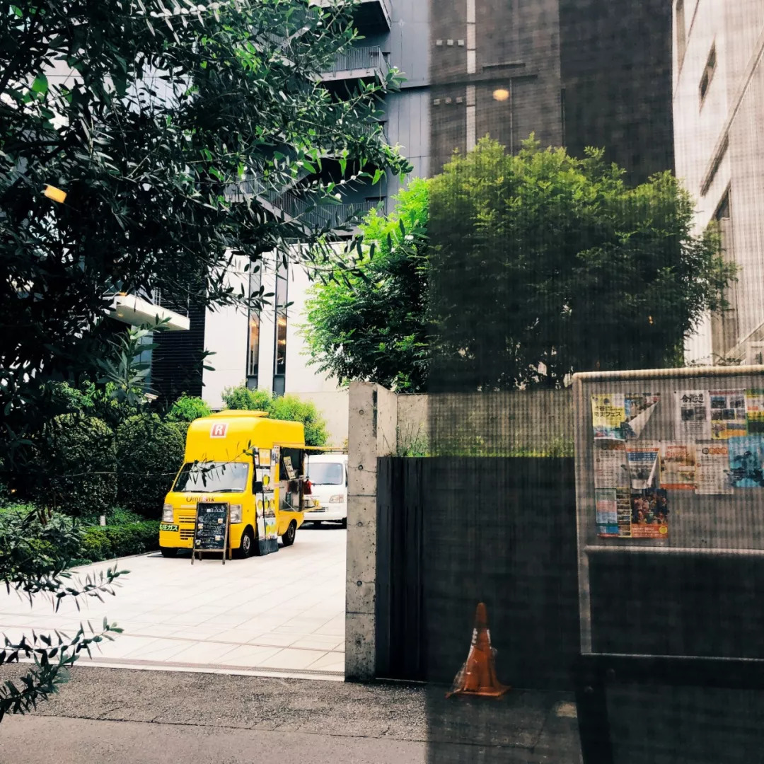 我们花了一天时间：回东京吃早餐！