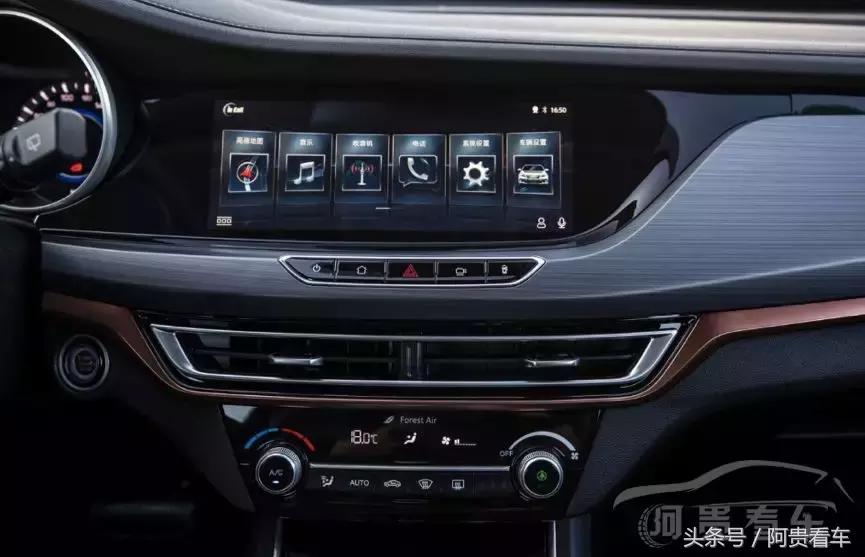 这款两厢车,低趴设计类似小钢炮,配1.6T发动机,比高尔夫能跑!