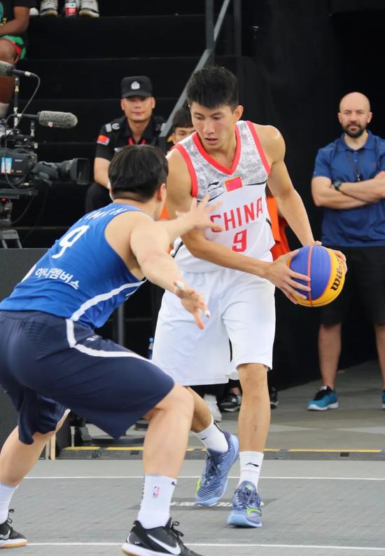 这个河源男人真牛！草根球员出身拿到亚运金牌