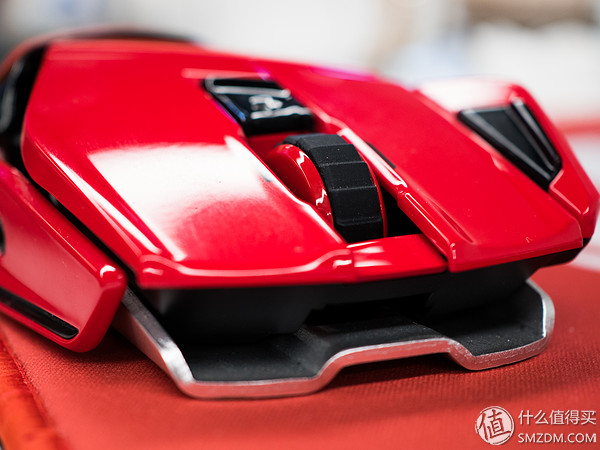 赛博朋克撞色鼠标测评,赛博朋克风发光线条