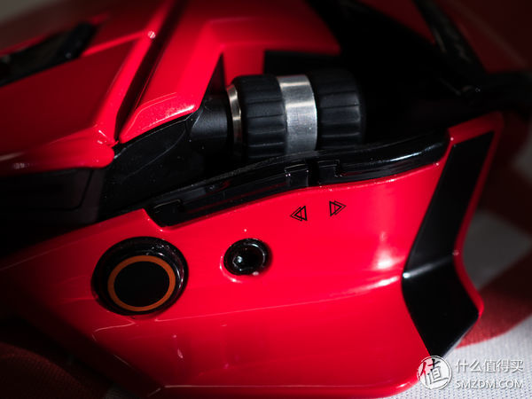 赛博朋克撞色鼠标测评,赛博朋克风发光线条