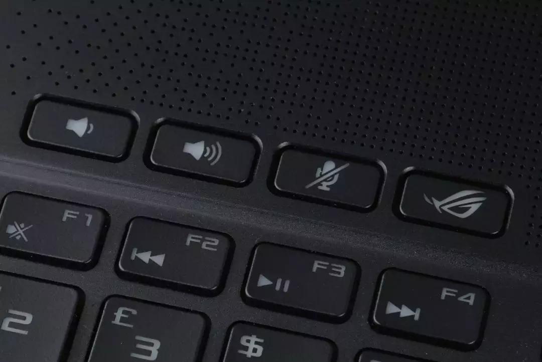 编辑部小强强又想“剁手”买游戏本，但钱包却直接对他说NO！