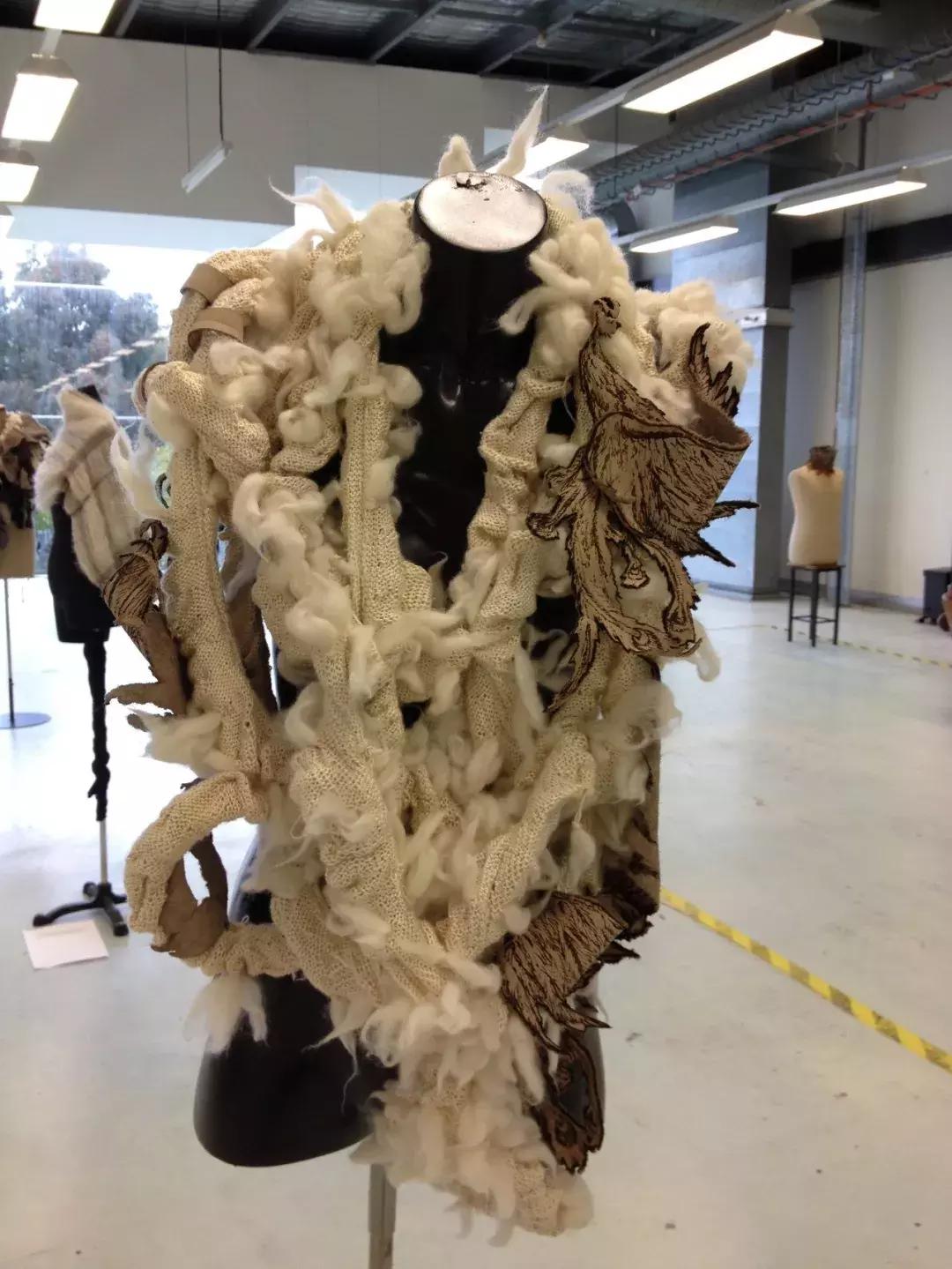 在RMIT学服装，我崩溃了