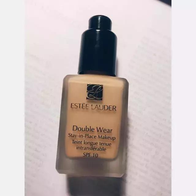 给大家推荐一款非常好用的粉底液,混油皮必入的5款粉底液