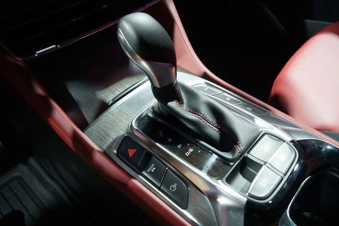 名爵17万新车,17年款名爵suv新车落地价