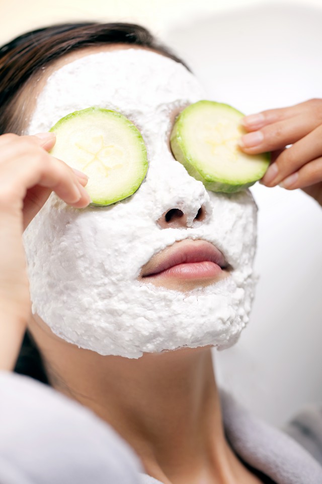 黄瓜敷面膜敷多长时间最好,黄瓜可以做海藻面膜吗