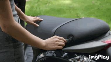 2019款比亚乔zip50,2020款比亚乔liberty150测评