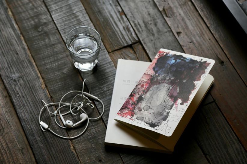 阿多尼斯演唱会,阿多尼斯活动