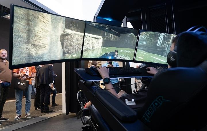 宏碁全球限量电竞笔记本曲面,宏碁翻转屏笔记本新品发布