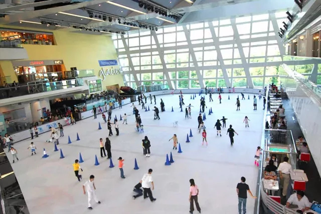 成都去香港坐飞机还是高铁划算,成都坐动车直接到香港攻略