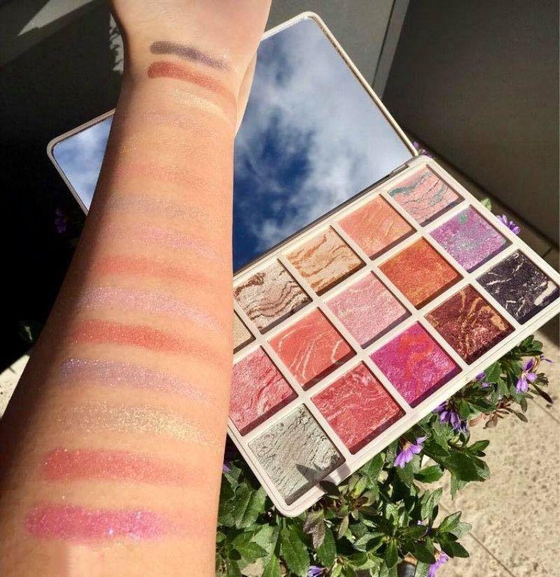 简直是云石控天堂!女生必败5款云石美妆产品