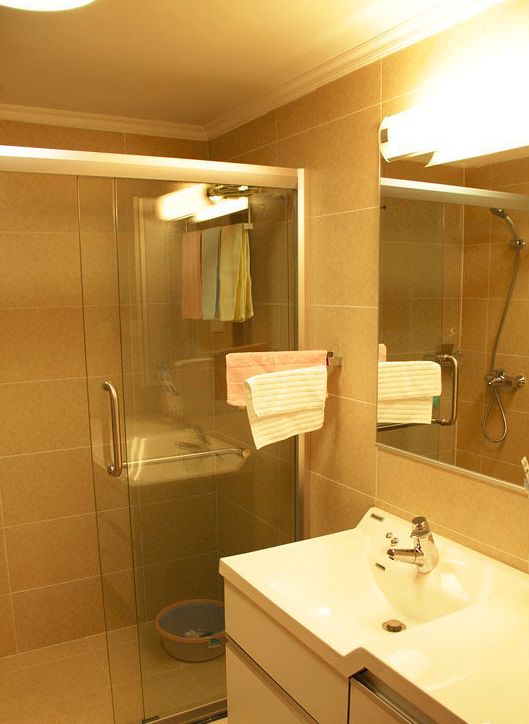 实木地板做电视墙,用木地板做电视墙