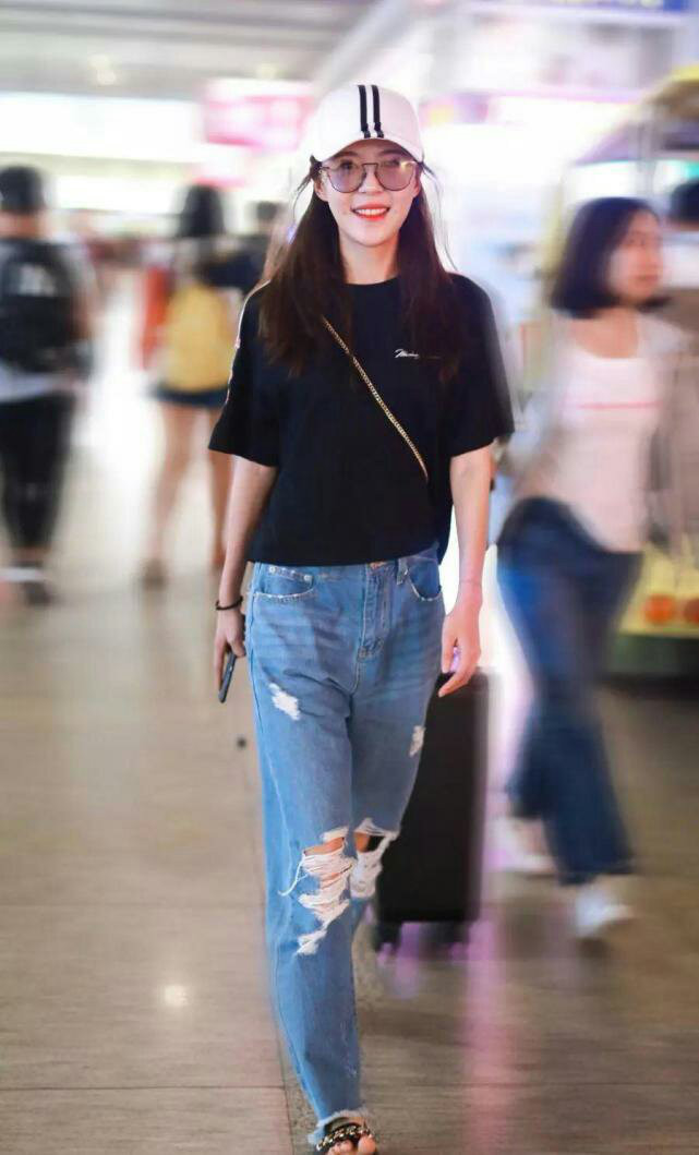 以前的“美嘉”原来在这里，不仅身材好，衣品也变好了