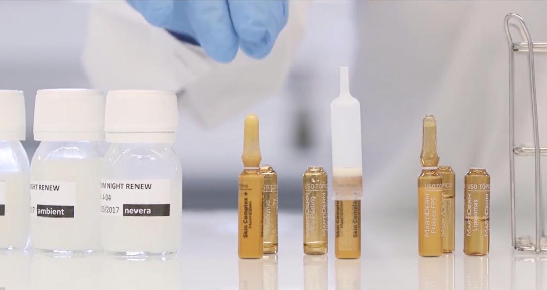 安瓶精华油和安瓶精华液怎么用,安瓶精华可以和其他精华一起用吗