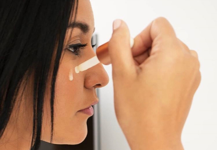 安瓶精华油和安瓶精华液怎么用,安瓶精华可以和其他精华一起用吗