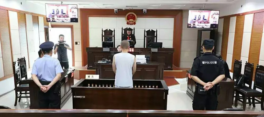 辅警向卖淫场所出卖查禁消息、领取KTV“保安”薪水，检察机关指控受贿获判