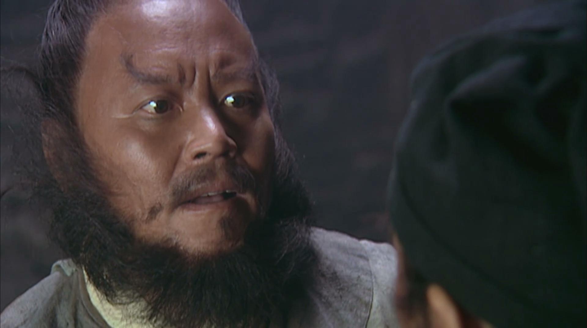 李逵遇李鬼完整故事情节,李逵到李鬼家吃饭杀死李鬼