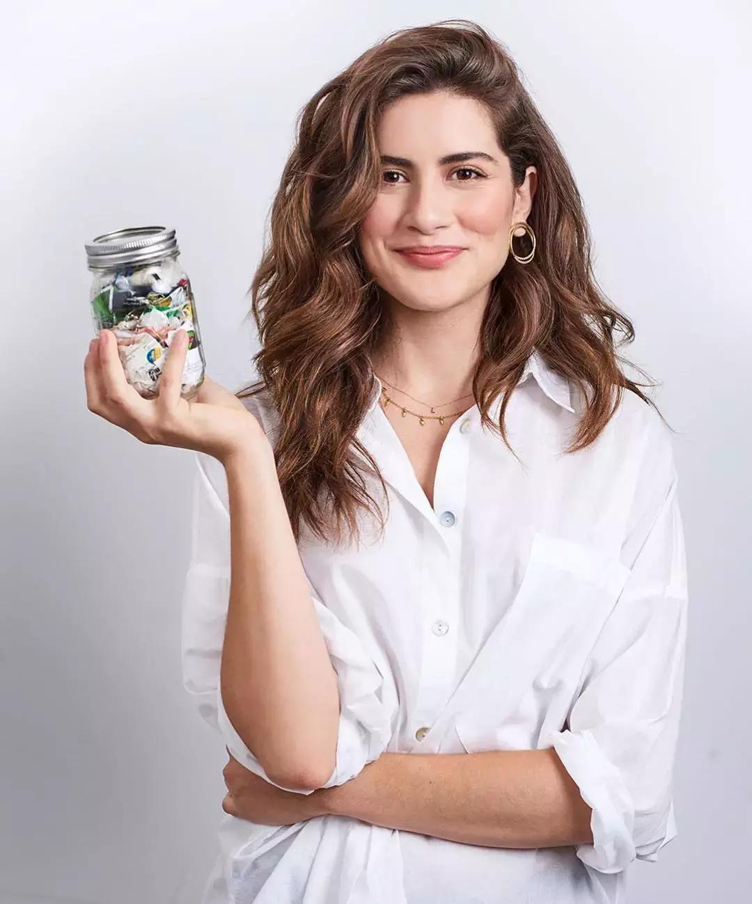 90后女孩践行零垃圾生活,四年产生的垃圾一个玻璃瓶就能装下……