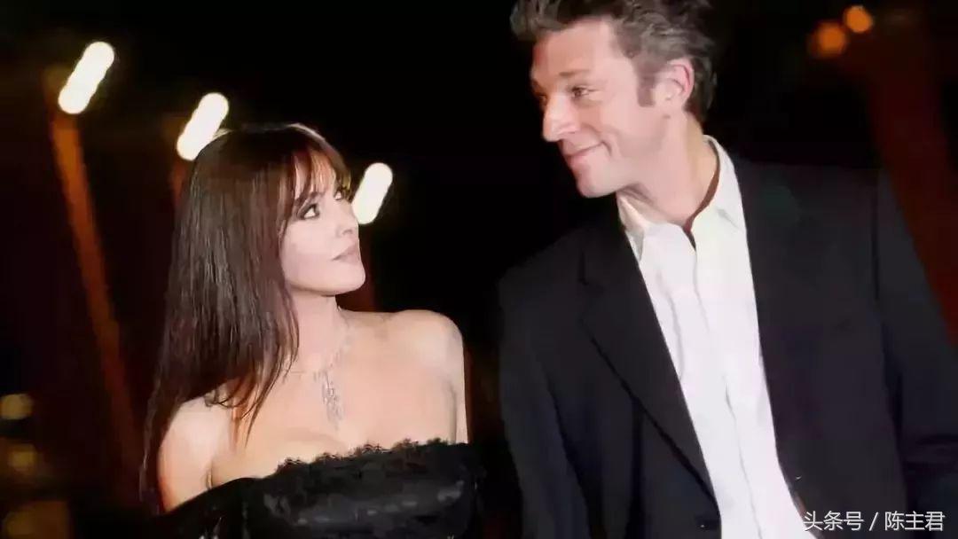 她是全球公认的最性感女神,“裸露”却不情色的人间*物尤**!