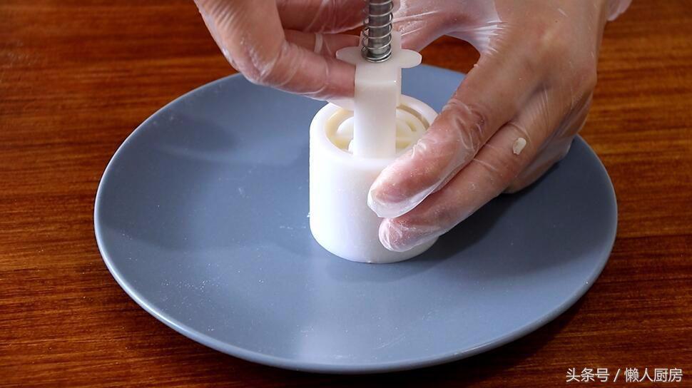 冰皮月饼做法简单说明,冰皮月饼的最简单做法