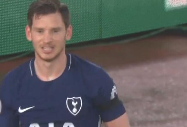 英超冬窗引援范迪克,外媒评五大联赛中卫榜范迪克居首