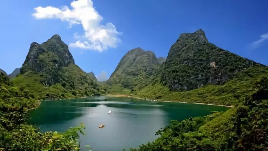 城事风景短视频,天等龙角天池旅游攻略