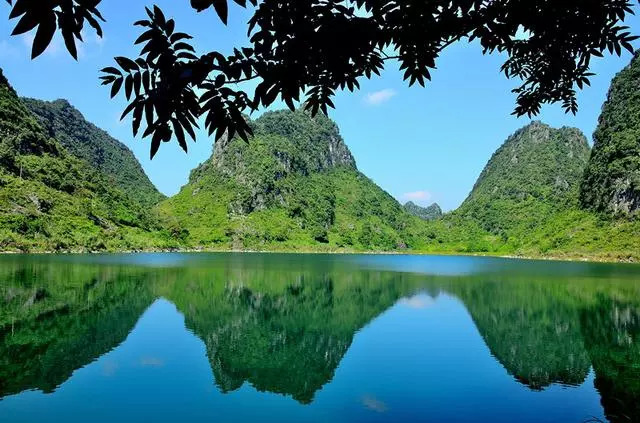 城事风景短视频,天等龙角天池旅游攻略