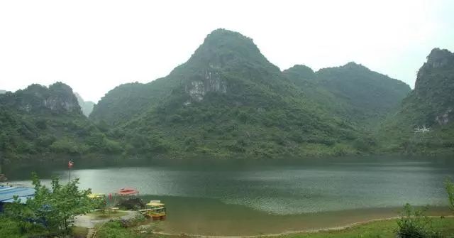 城事风景短视频,天等龙角天池旅游攻略