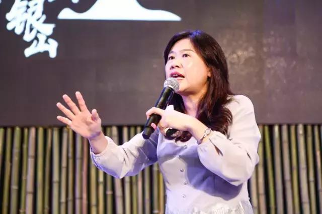 村支书要勇做乡村振兴的带头人,村支书如何当好乡村振兴排头兵