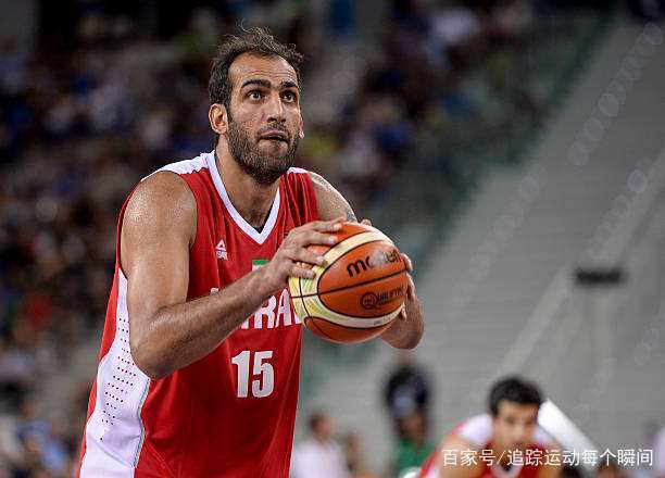 中国男篮红队对伊朗队,越过山丘王治郅